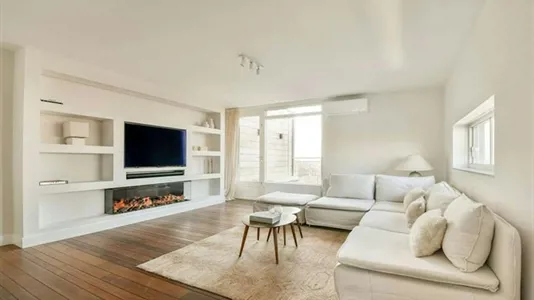 Apartments in Amsterdam Oud-Zuid - photo 1