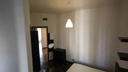 Room for rent in Milano Zona 6 - Barona, Lorenteggio, Milan