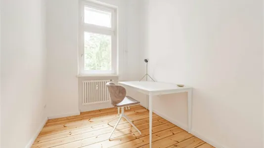 Apartments in Berlin Neukölln - photo 3
