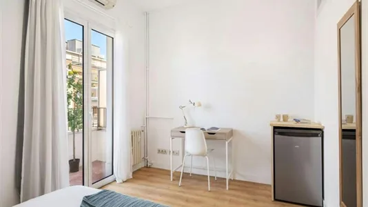 Rooms in Madrid Retiro - photo 5