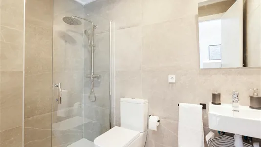 Rooms in el Camí de Vera - photo 3