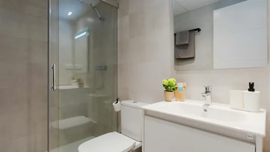 Rooms in Málaga - photo 6