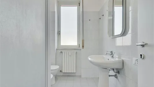 Rooms in Milano Zona 2 - Stazione Centrale, Gorla, Turro, Greco, Crescenzago - photo 6