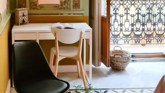 Rooms in Valencia Ciutat Vella - photo 8
