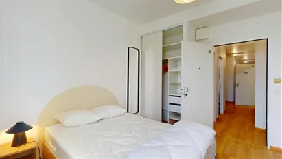 Room for rent in Pontoise, Île-de-France