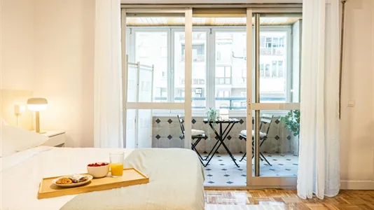 Rooms in Madrid Retiro - photo 4