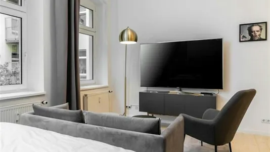Apartments in Berlin Mitte - photo 4