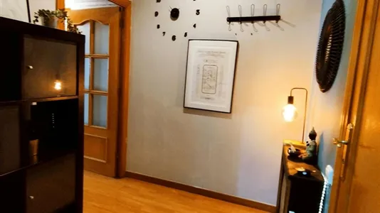 Rooms in Barcelona Eixample - photo 10