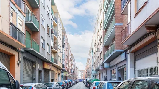 Rooms in Zaragoza - photo 9