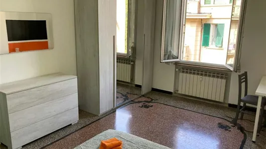 Rooms in Genoa - photo 2