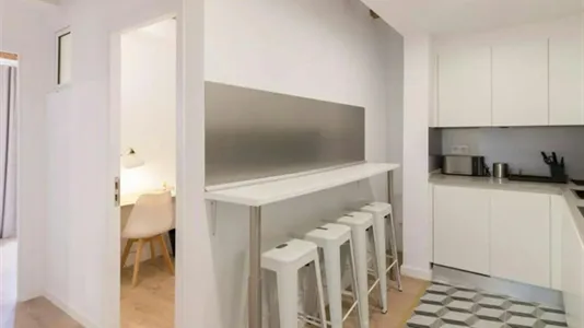 Rooms in Barcelona Ciutat Vella - photo 4