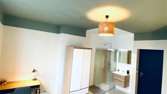 Rooms in Brussels Sint-Gillis - photo 2