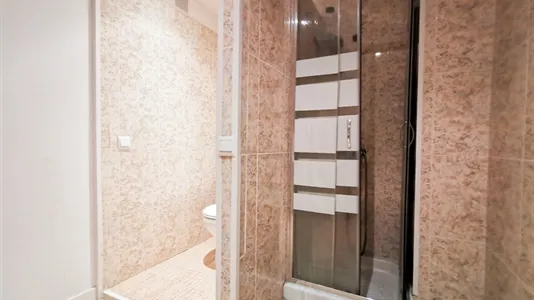 Rooms in Madrid Moncloa-Aravaca - photo 7