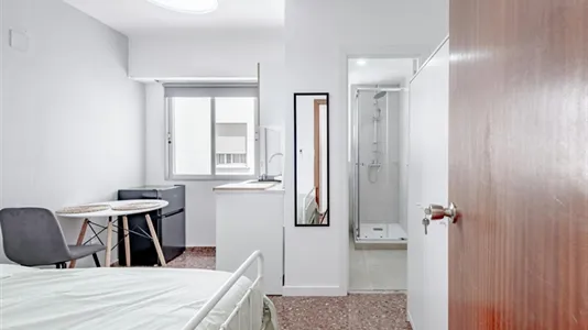 Rooms in Alaquàs - photo 4