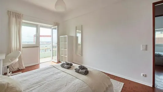 Rooms in Almada - photo 6