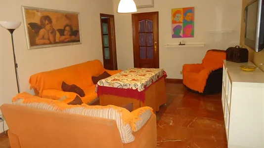 Rooms in Córdoba - photo 6