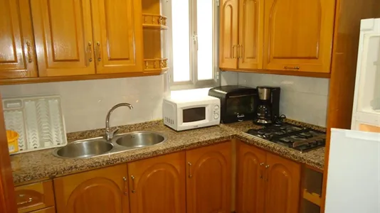 Rooms in Córdoba - photo 7