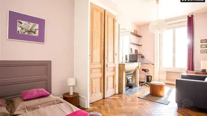 Apartment for rent in Lyon, Auvergne-Rhône-Alpes