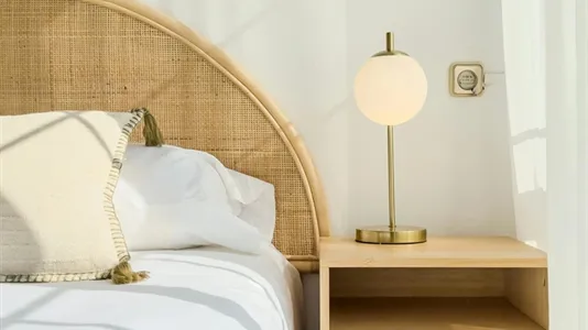 Rooms in Barcelona Eixample - photo 5