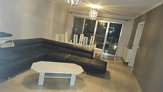 Rooms in Sint-Pieters-Leeuw - photo 1