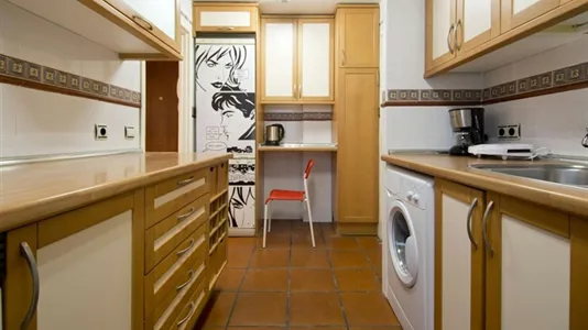 Rooms in Madrid Chamartín - photo 8