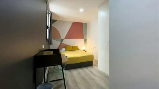 Rooms in Barcelona Ciutat Vella - photo 2