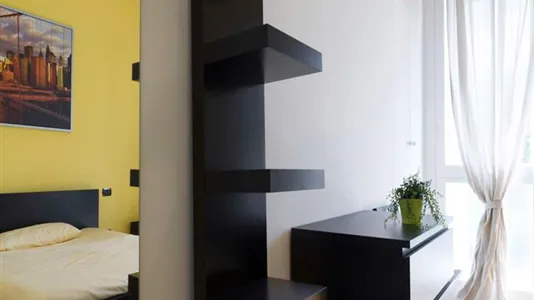 Rooms in Milano Zona 8 - Fiera, Gallaratese, Quarto Oggiaro - photo 7