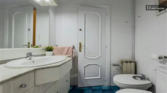 Rooms in Barcelona Eixample - photo 6