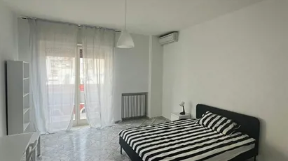 Room for rent in Bari, Puglia