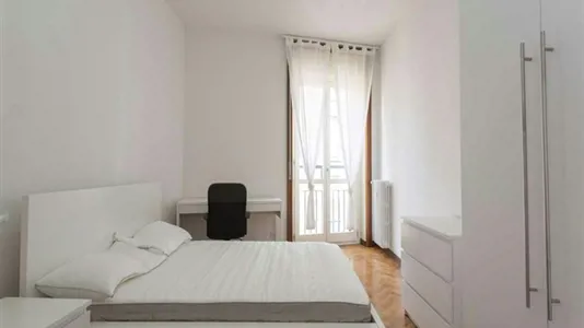 Rooms in Sesto San Giovanni - photo 2