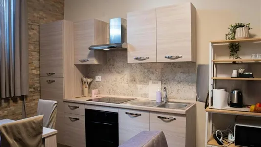 Apartments in Roma Municipio VII – Appio-Latino/Tuscolano/Cinecittà - photo 5