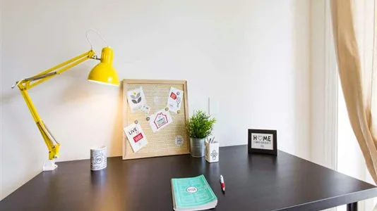 Rooms in Milano Zona 2 - Stazione Centrale, Gorla, Turro, Greco, Crescenzago - photo 1