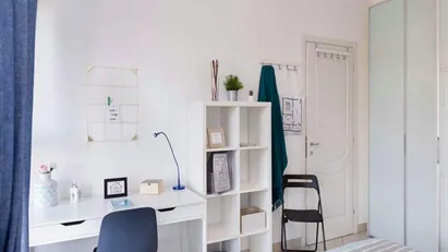 Room for rent in Milano Zona 5 - Vigentino, Chiaravalle, Gratosoglio, Milan