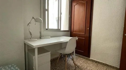 Rooms in Murcia - photo 2