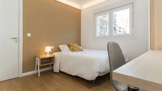 Rooms in Madrid Usera - photo 1
