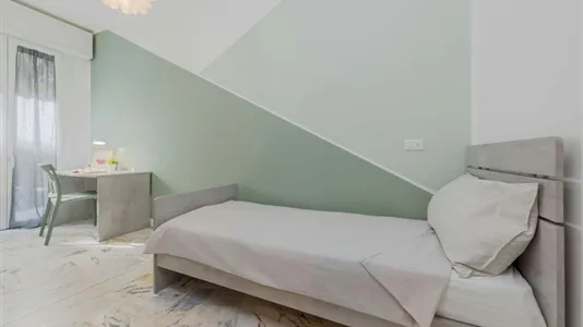 Rooms in Padua - photo 1