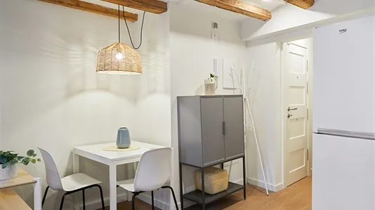 Apartments in Barcelona Ciutat Vella - photo 10