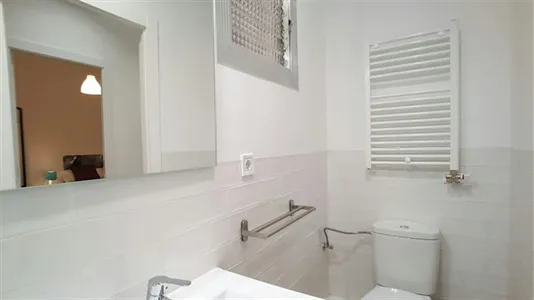 Rooms in Barcelona Eixample - photo 9