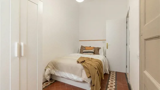 Rooms in Barcelona Ciutat Vella - photo 1