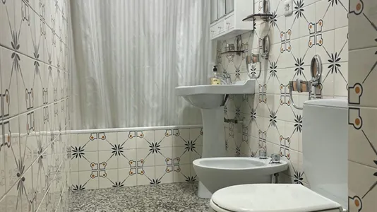 Rooms in Granada - photo 8