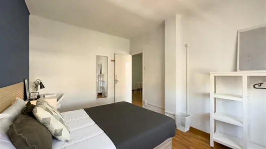 Rooms in Barcelona Eixample - photo 2