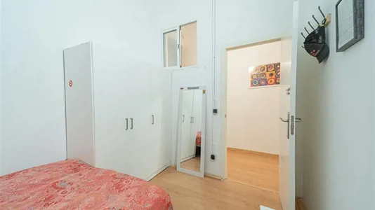 Rooms in Barcelona Eixample - photo 2