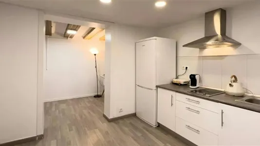 Rooms in Barcelona Ciutat Vella - photo 6