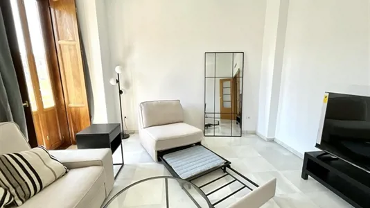 Apartments in Valencia Ciutat Vella - photo 2