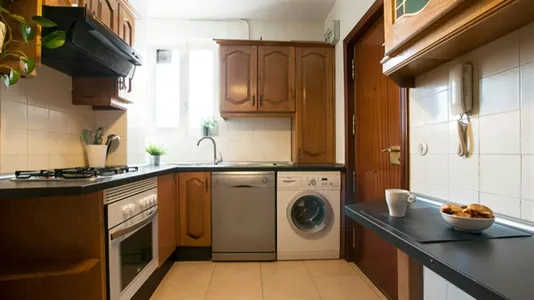 Rooms in Madrid Retiro - photo 8