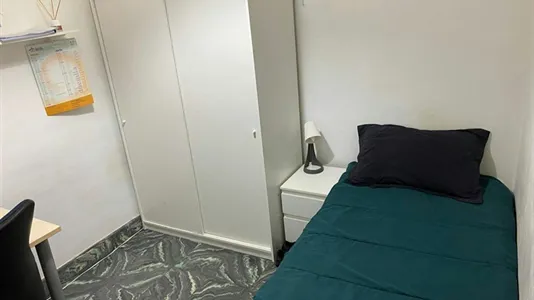 Rooms in Barcelona Eixample - photo 1