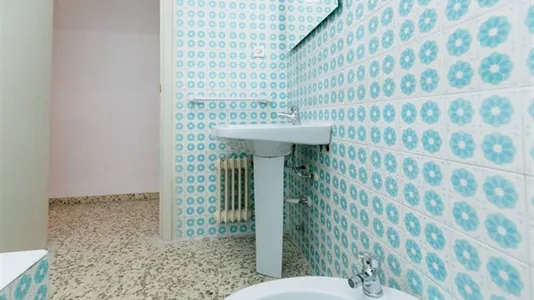 Rooms in Granada - photo 8