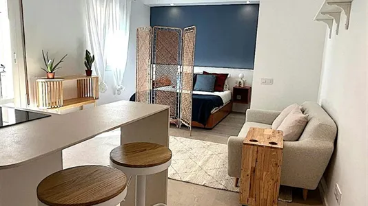 Apartments in Barcelona Ciutat Vella - photo 3