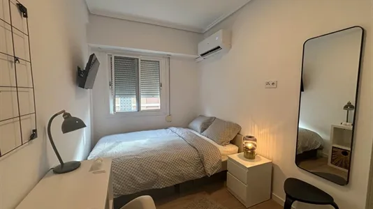 Rooms in Valencia Campanar - photo 1