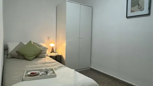 Rooms in Tavernes Blanques - photo 3